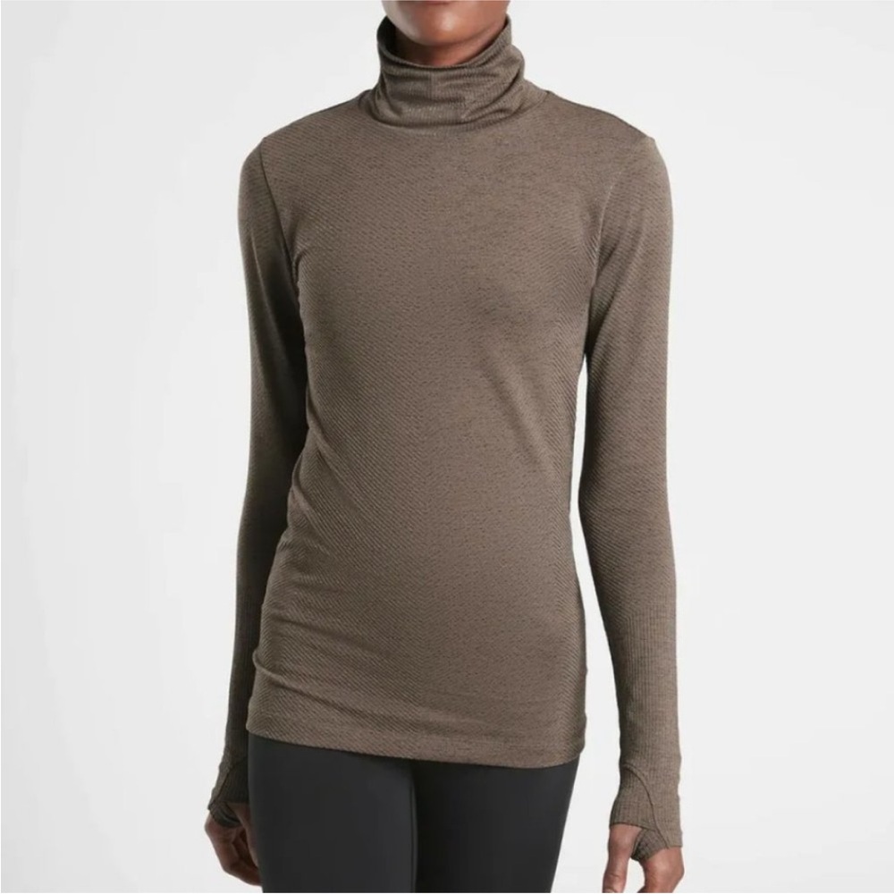 Athleta Flurry Blizzard Printed Shine Turtleneck Womens Brown Fitted